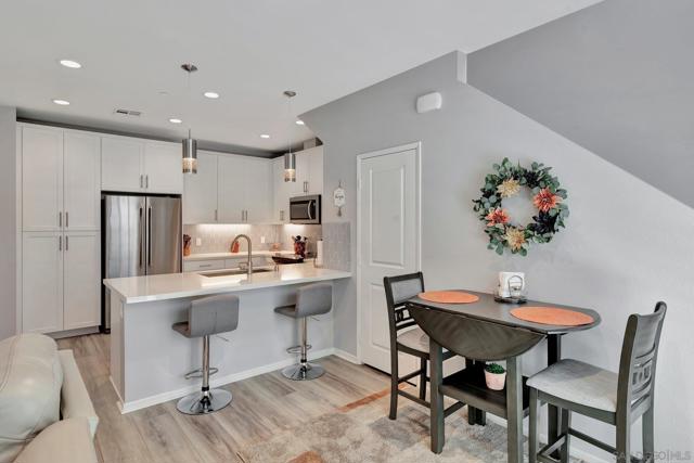 7603 Sage Ct., Santee CA: https://media.crmls.org/mediaz/c51cde2a-63b1-494f-8c7a-c4472e31cf4c.jpg
