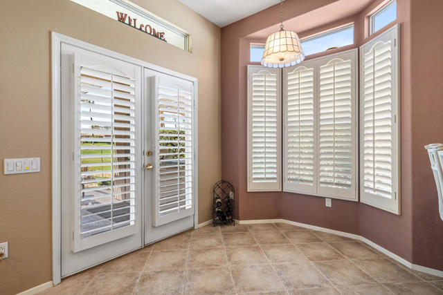 80435 Muirfield Drive, Indio CA: https://media.crmls.org/mediaz/c51da856-36a9-4dc3-8f1b-768e14320778.jpg