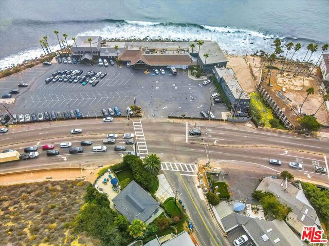 3966 Las Flores Canyon Road photo 51