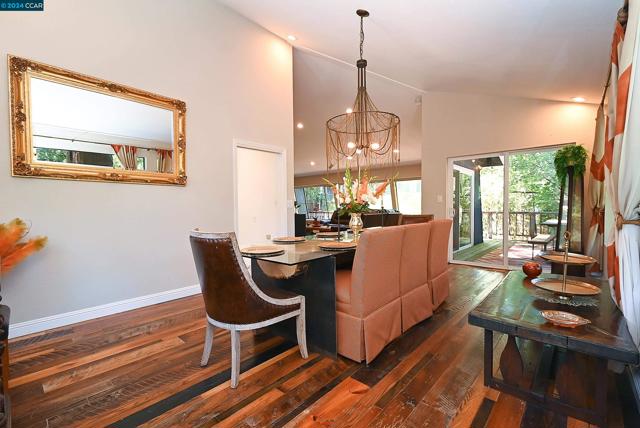 Image 8 of 48 For 4416 Reinhardt Dr