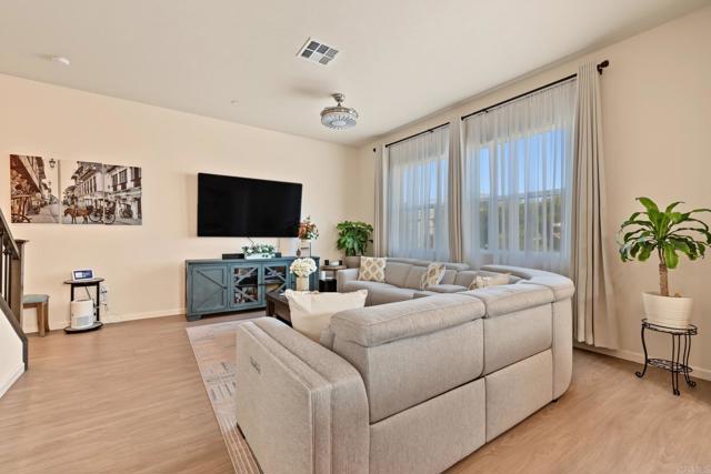 2034 Luzon Ln Unit 7, Chula Vista, CA 91915 photo 13