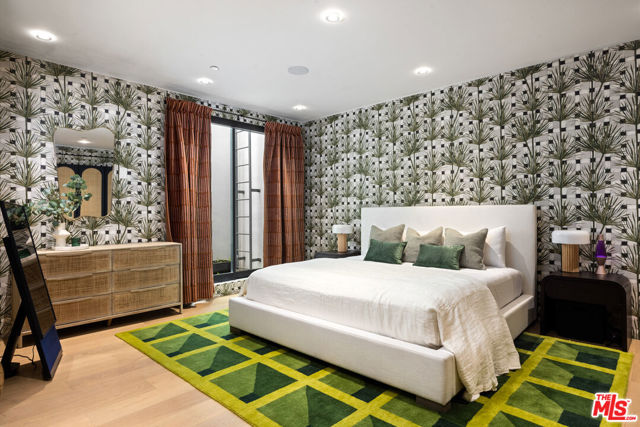 1488 Rising Glen Road, Los Angeles CA: https://media.crmls.org/mediaz/c51ee0c6-7af8-48a3-b3f7-e02f5c246a66.jpg