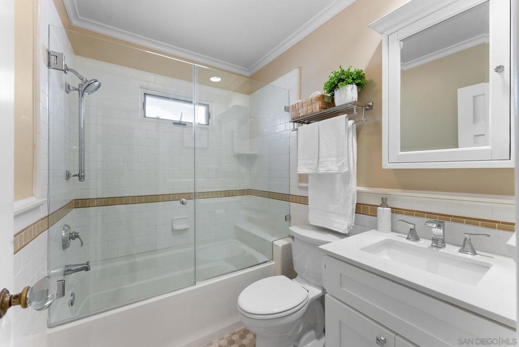 MLS #250036205SD image #12