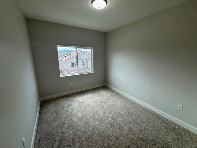 116 Bundeson Circle, Hollister CA: https://media.crmls.org/mediaz/c51ffb36-ca94-47ed-a602-aa5887df83f3.jpg
