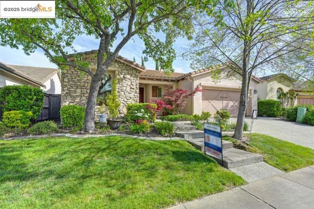 Image 3 of 54 For 5736 Palmera Ln