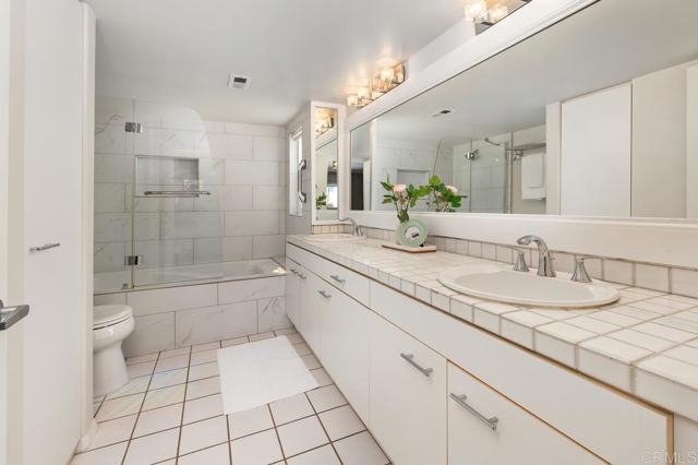 Detail Gallery Image 16 of 25 For 962 E Ave #C,  Coronado,  CA 92118 - 2 Beds | 2/1 Baths
