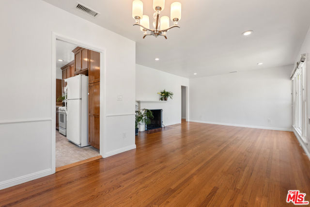 7601 Dunfield Avenue, Los Angeles CA: https://media.crmls.org/mediaz/c522bd9a-d879-4974-8f1c-09ac72fa8733.jpg