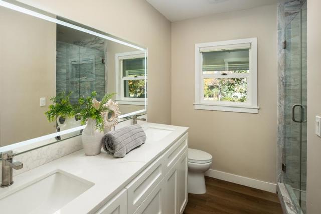 706 University Avenue, Los Altos CA: https://media.crmls.org/mediaz/c5231304-2cba-4e13-b8e8-1a11b7e390fb.jpg