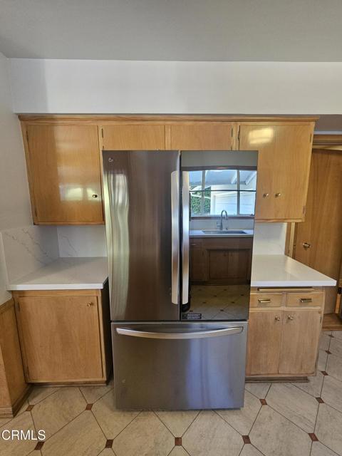 Detail Gallery Image 9 of 27 For 1404 Shady Glen Rd, Glendale,  CA 91208 - 4 Beds | 3 Baths