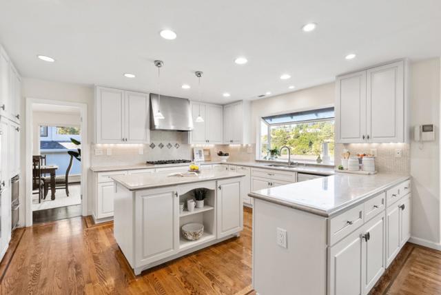 210 Montalvo Road, Redwood City CA: https://media.crmls.org/mediaz/c523fc32-dac4-4975-a107-9929151bd309.jpg