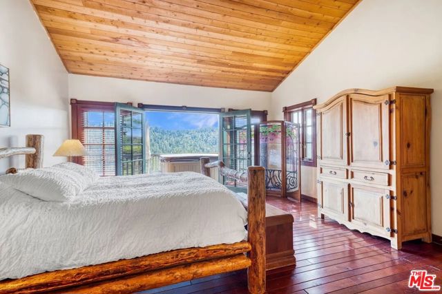 20799 Highway 128, Yorkville CA: https://media.crmls.org/mediaz/c524688c-4c7f-4076-813d-934e5edbdf9f.jpg