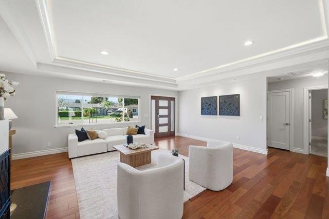 Image 9 of 71 For 17881 Los Alamos Drive