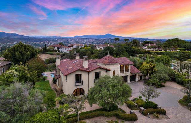 7727 Via Zafiro, San Diego CA: https://media.crmls.org/mediaz/c5252ca6-5c6c-4d33-ab82-9ab293749266.jpg