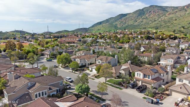 4950 Via Aurora, Newbury Park CA: https://media.crmls.org/mediaz/c5259287-fdbc-40fb-ac17-7c52c394bce2.jpg