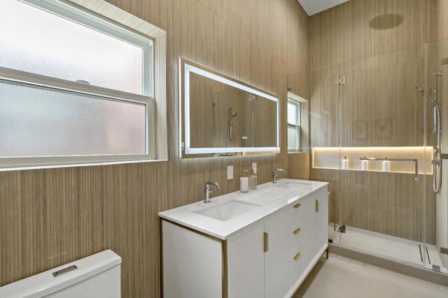 Image 17 of 88 For 1025 Walnut Street