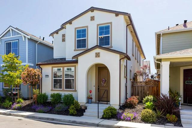 19307 Stonehenge Lane, Marina CA: https://media.crmls.org/mediaz/c525f079-84b6-47bc-b20e-fc9c29ae1b40.jpg