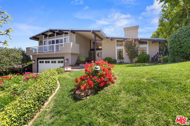 4040 Coldstream Terrace, Tarzana CA: https://media.crmls.org/mediaz/c526a17c-6f49-490b-b5c1-b67f2559874d.jpg