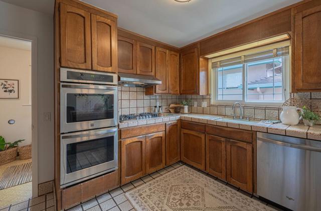 118 Seeno Street, Monterey CA: https://media.crmls.org/mediaz/c527a8e8-1e3e-4758-905e-78a617974d17.jpg