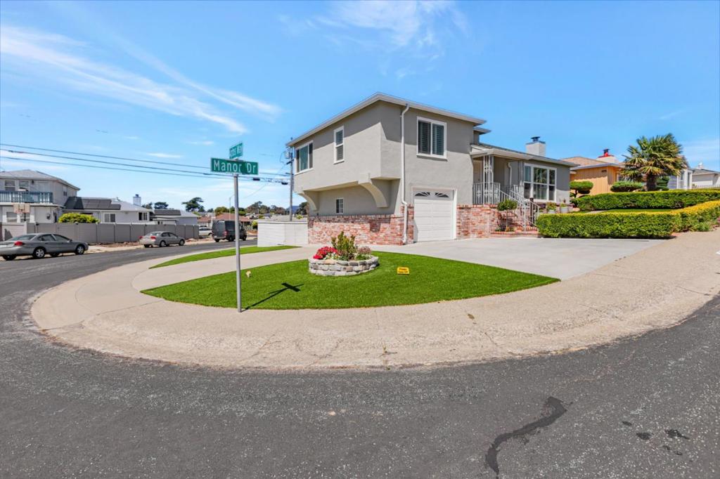 214 Manor Drive