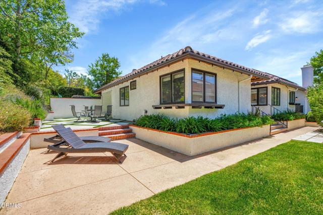 4559 Rayburn Street, Westlake Village CA: https://media.crmls.org/mediaz/c52a6f2d-7dc1-4d8d-9de2-0fcc0c22bb25.jpg