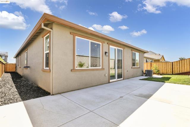 5424 Nimis Way, Antioch CA: https://media.crmls.org/mediaz/c52a84b7-68f0-4e38-8652-8f30f9a8432f.jpg