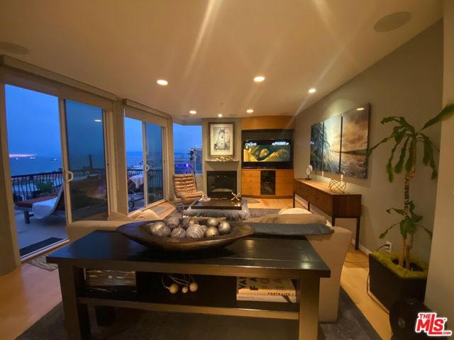 216 38th Street, Manhattan Beach CA: https://media.crmls.org/mediaz/c52b5046-d2bb-411c-bad6-61d5d1e6fb9b.jpg
