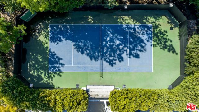 16032 VALLEY VISTA Boulevard, Encino CA: https://media.crmls.org/mediaz/c52b7fd2-355c-42dc-bfbe-e79b249fe2c3.jpg