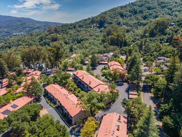 18400 Overlook Road, Los Gatos CA: https://media.crmls.org/mediaz/c52be32f-b8cb-4efd-b10a-43453d39c75f.jpg