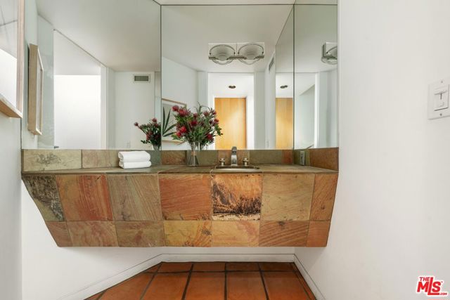 Drew Fenton | 1058 Vista Grande Drive Pacific Palisades CA | MLS: 7137758