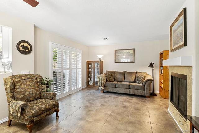 10309 Azuaga St, San Diego CA: https://media.crmls.org/mediaz/c52dc093-dc12-446f-8e57-4dd0255e2057.jpg