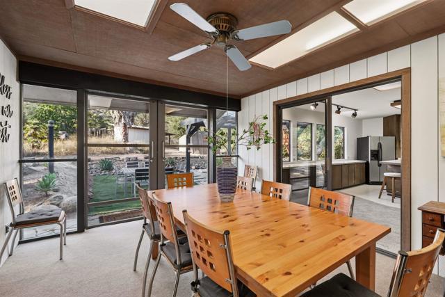 1722 Tierra Libertia Rd, Escondido CA: https://media.crmls.org/mediaz/c52e869d-2e97-43ca-9aae-4cac9f5519d9.jpg