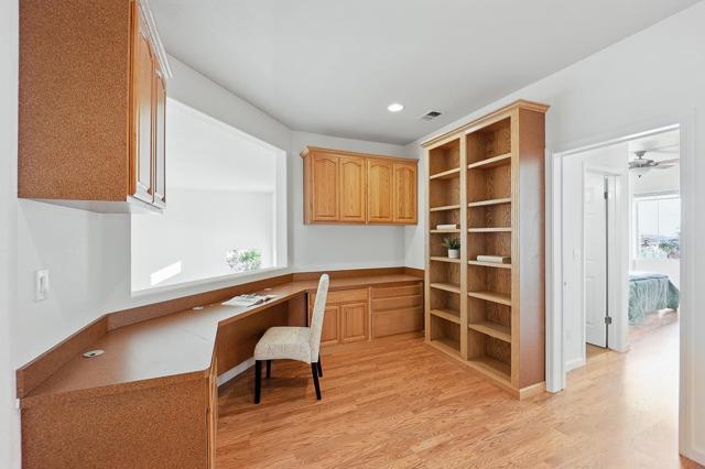 4038 Emerald Isle Lane, San Jose CA: https://media.crmls.org/mediaz/c52eaa92-5360-405b-bb0a-469764258bf2.jpg