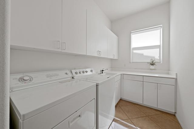 78776 Tamarisk Flower Drive, Palm Desert CA: https://media.crmls.org/mediaz/c52efb60-0c96-4671-81e2-4380ddc59ac0.jpg