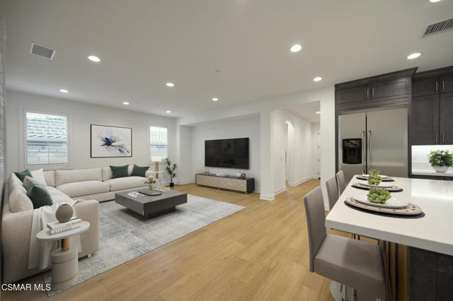 2424 Quartsite Drive, Camarillo CA: https://media.crmls.org/mediaz/c52f4da5-887c-4f55-bbdc-43b81daa58e3.jpg
