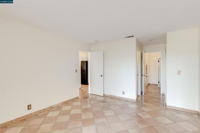 171 Nantucket Ln, Vallejo CA: https://media.crmls.org/mediaz/c52f7ad1-4e20-49ad-afc9-ba7ee48bba31.jpg
