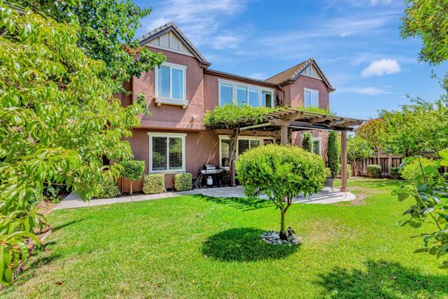 5871 Masoni Place, Gilroy CA: https://media.crmls.org/mediaz/c5300ae9-a91a-43f4-bce7-1f72631a5787.jpg