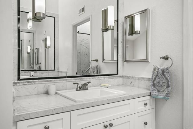 6887 Carnation Drive, Carlsbad CA: https://media.crmls.org/mediaz/c5304914-b0a6-46d7-bcbc-765aa6f7f226.jpg
