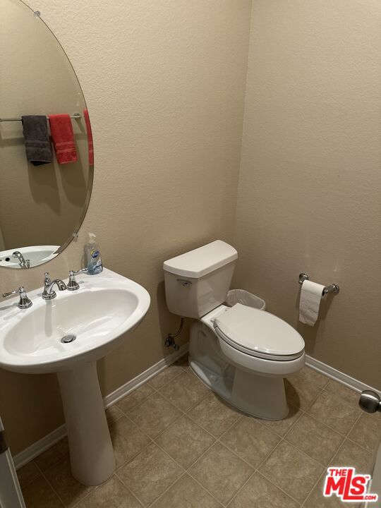 6234 W Avenue J11, Lancaster CA: https://media.crmls.org/mediaz/c5309764-db56-475a-9ac2-bae10718ee12.jpg