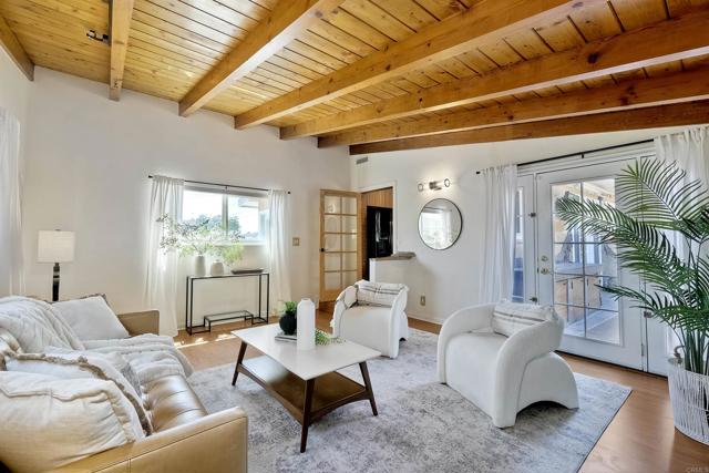 7912 Blue Jay Place, San Diego CA: https://media.crmls.org/mediaz/c530aceb-b668-4823-900f-b5bb67c8d214.jpg