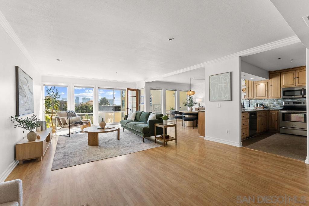 2568 Albatross St #5G