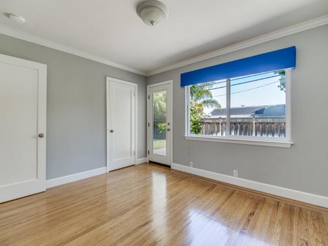 2311 W Hedding Street, San Jose CA: https://media.crmls.org/mediaz/c531db3b-9a2f-49b3-a98f-b68aea8899dd.jpg