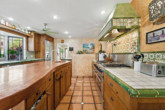 Image 3 of 49 For 2206 Coastland Avenue