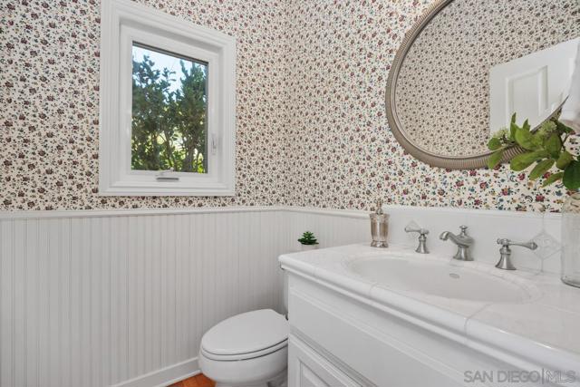 1324 Vista Colina Dr, San Marcos CA: https://media.crmls.org/mediaz/c532157a-c8e5-48e7-ad1b-4967668ba832.jpg