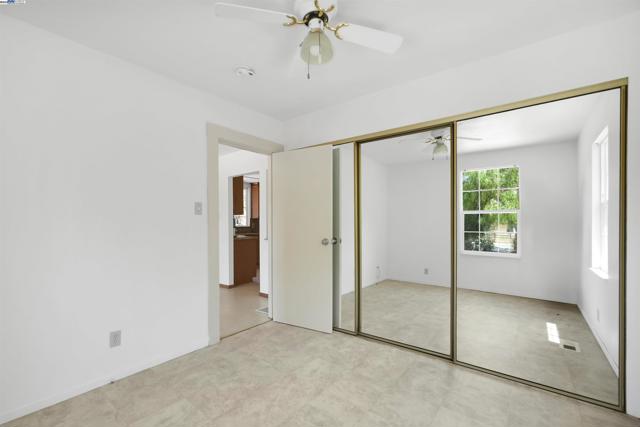 75 Kilkare Rd, Sunol CA: https://media.crmls.org/mediaz/c533d6de-9423-43da-b656-276b1a24ca5b.jpg