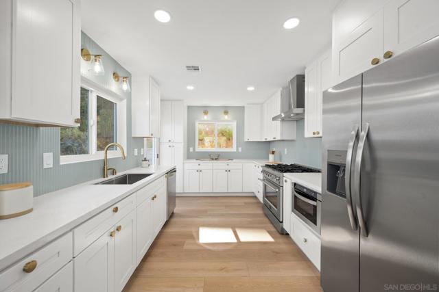 4334 Valle Dr., La Mesa CA: https://media.crmls.org/mediaz/c53406ed-35b2-440a-9f25-49d02d9c22bc.jpg
