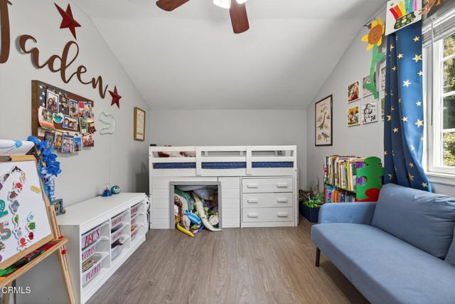 1430 Clayton Way, Simi Valley CA: https://media.crmls.org/mediaz/c534a37e-dc15-4f92-8eda-e353aa294e10.jpg