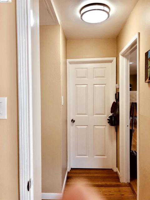 Image 13 of 46 For 986 Kains Ave