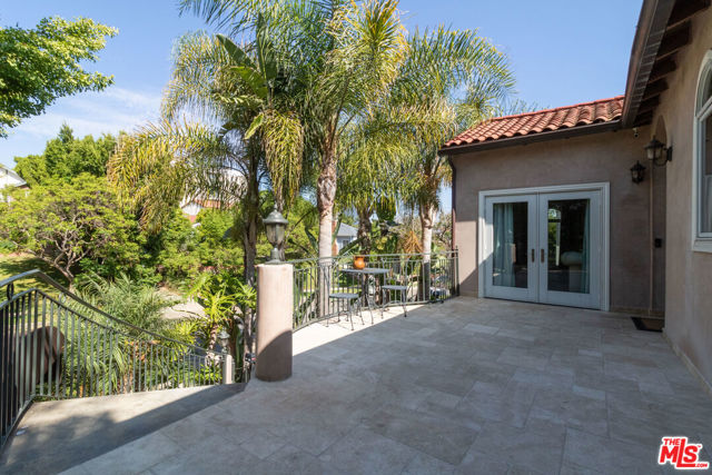 Image 3 for 1359 Holmby Ave, Los Angeles, CA 90024