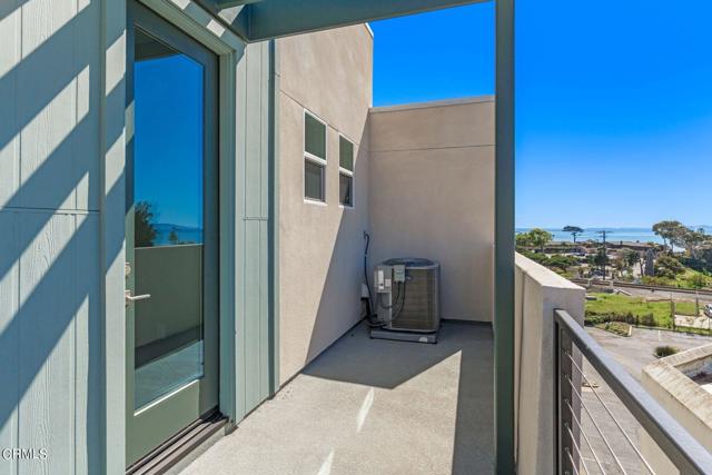 Detail Gallery Image 13 of 14 For 1260 E Thompson Bld #101,  Ventura,  CA 93001 - 2 Beds | 2 Baths