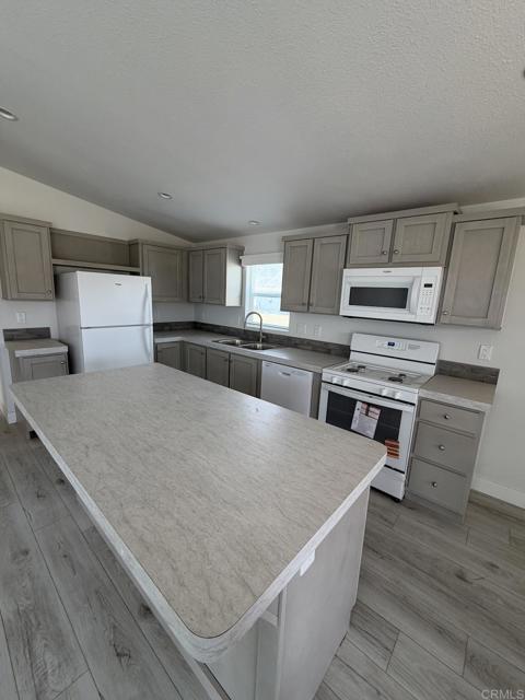 14925 Great Southern Overland Stage Route, Julian CA: https://media.crmls.org/mediaz/c535d4ea-7b49-427b-9bae-726656a2d59d.jpg